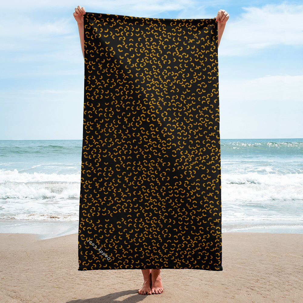 Cheezy doodels - Beach Towel black - Your Name