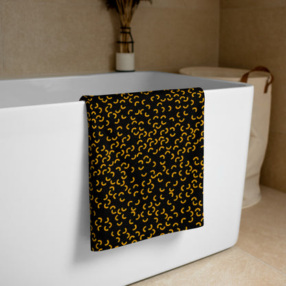 Cheezy doodels - Beach Towel black - Your Name